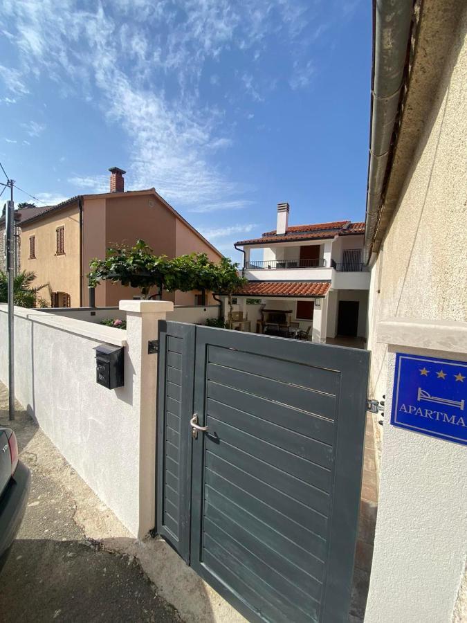 פרוי Family Beach Apartments מראה חיצוני תמונה