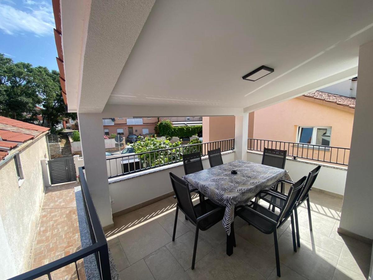פרוי Family Beach Apartments מראה חיצוני תמונה