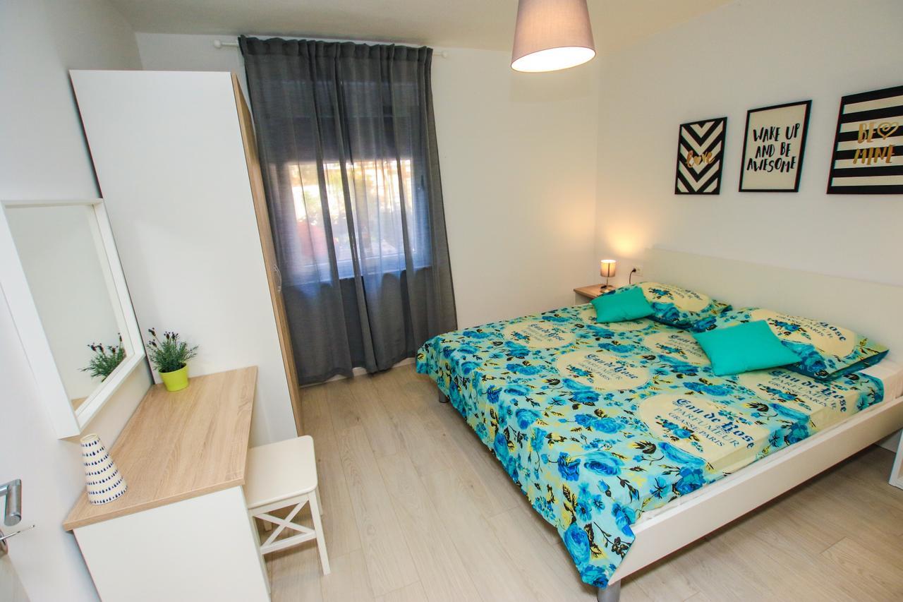 פרוי Family Beach Apartments מראה חיצוני תמונה